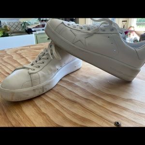 Golden goose low rise white tennis shoes size 40